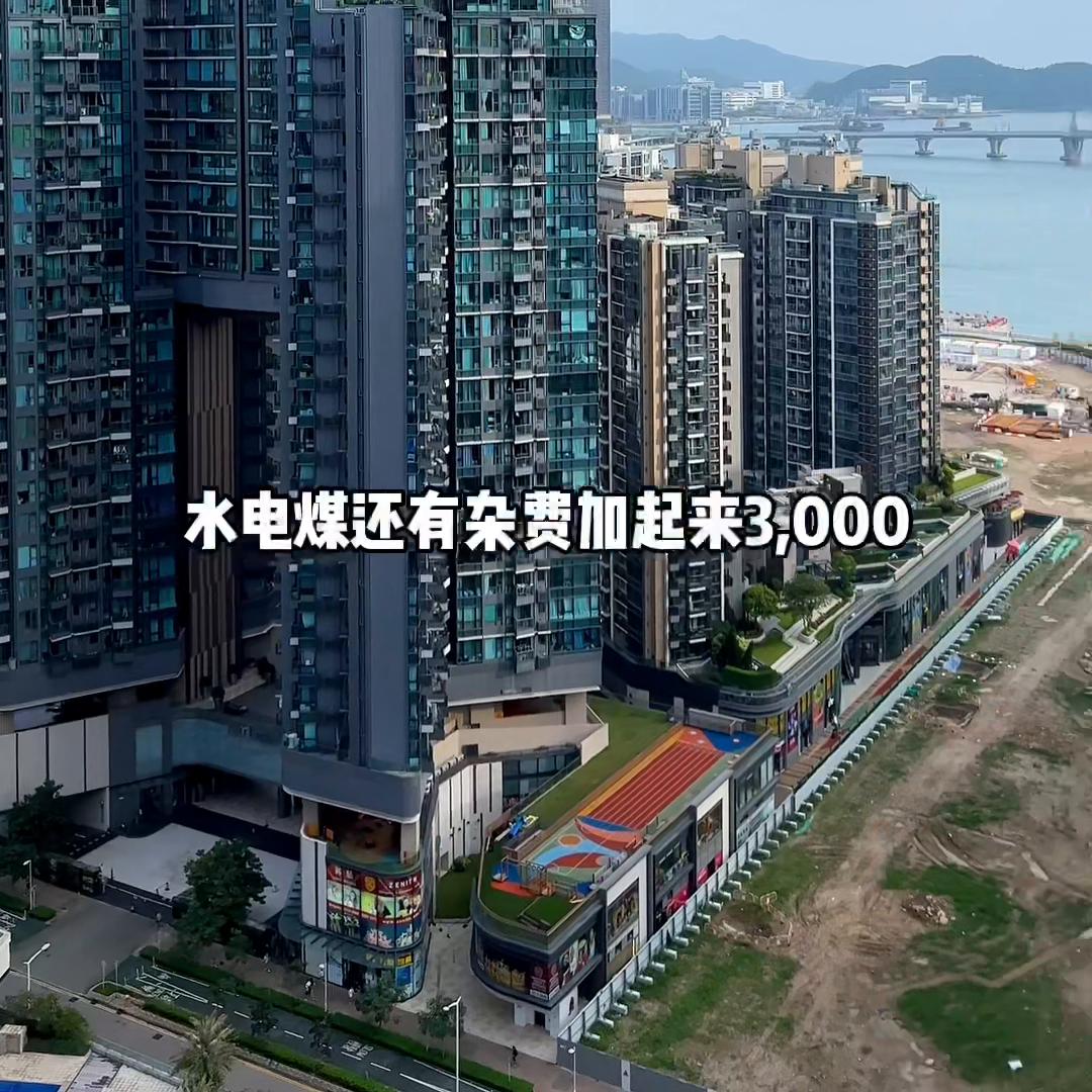 香港中产一个月工资多少,香港普通人一个月开销多少