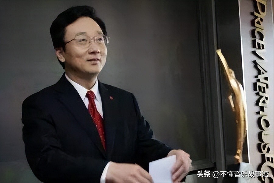 中国十大最恶心体育解说员,中国最有名的体育男解说员