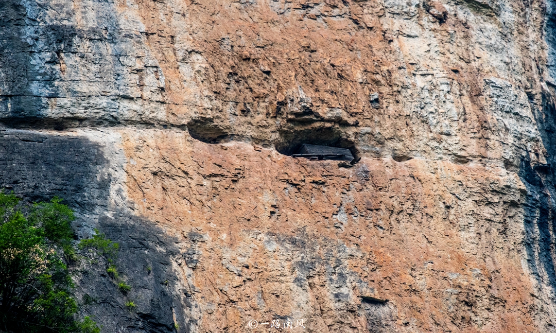 重庆有巫山这个地方吗,湖北和重庆交界的地方巫山