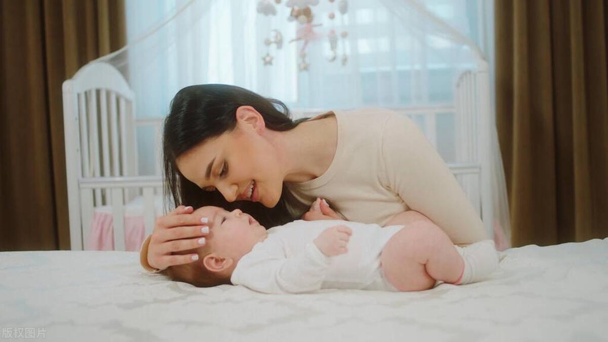 母婴店国庆节做活动广告语,新开母婴用品店广告词