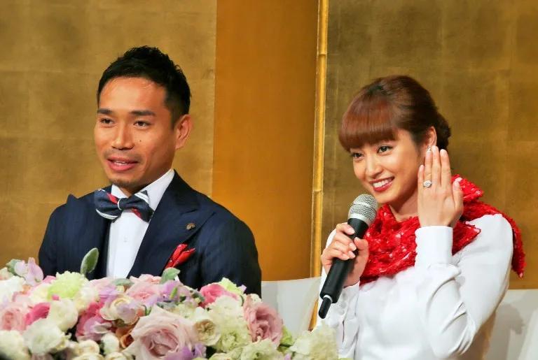 国足太太团真实身材,日本太太团巅峰颜值