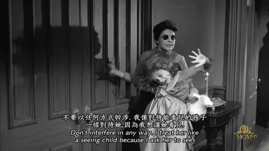 莎莉文老师是不是海伦凯勒的父母,海伦凯勒的老师莎莉文是个孤儿吗