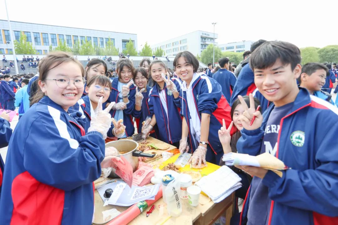 南湖行知丨引爆全场！当美食与体育邂逅，会擦出怎样的火花？