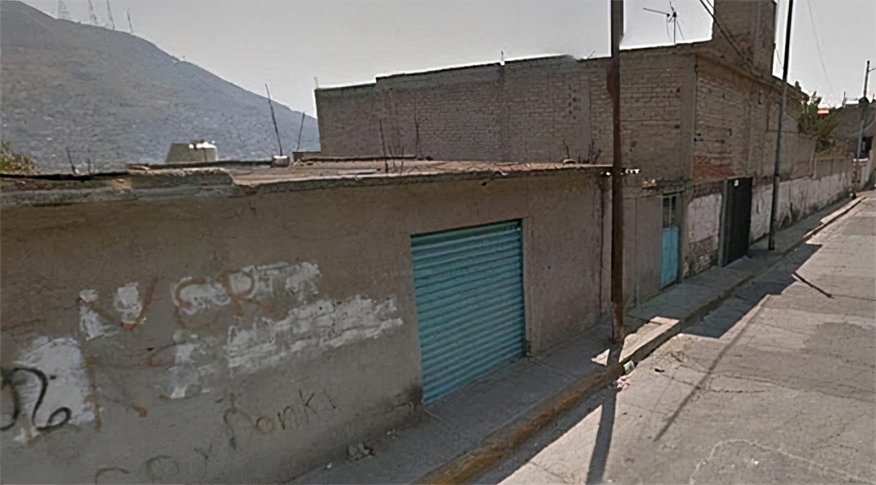 上海小伙成墨西哥毒枭，却未向中国贩毒，密室中成捆美钞垒成高台