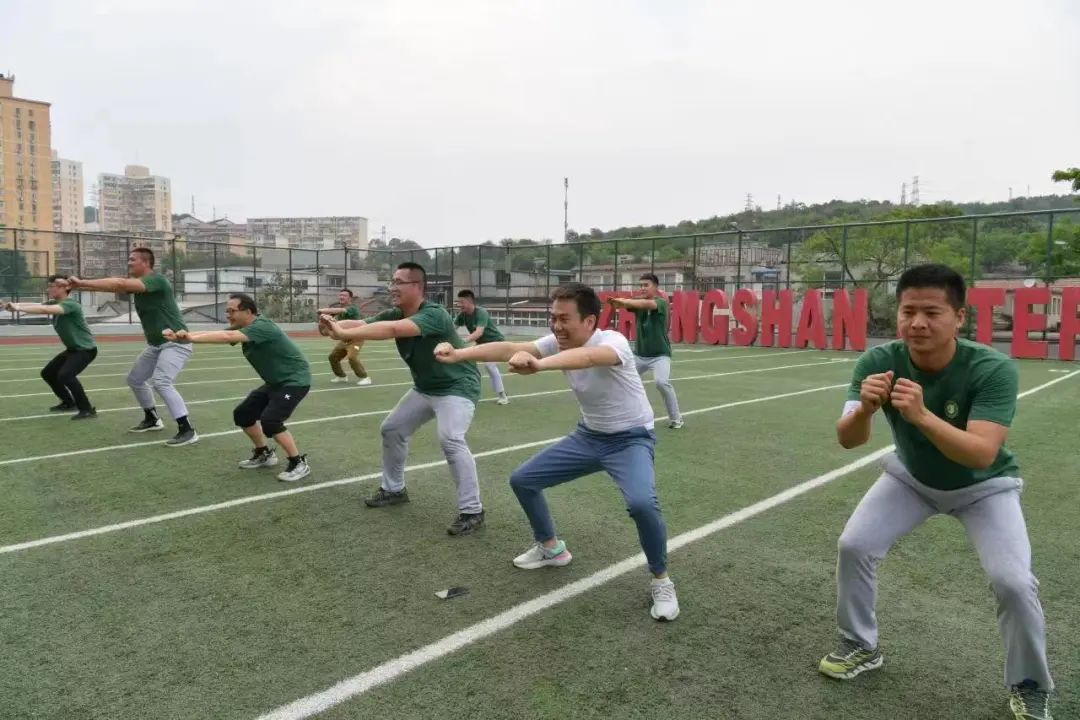 对刘畊宏的描写,刘畊宏很拽的角色