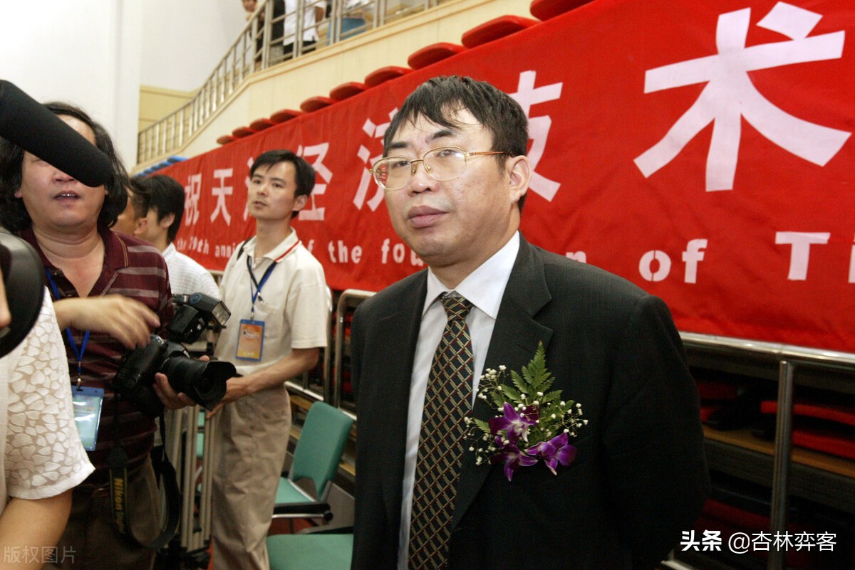 一代棋圣聂卫平全集,棋圣聂卫平的详细介绍