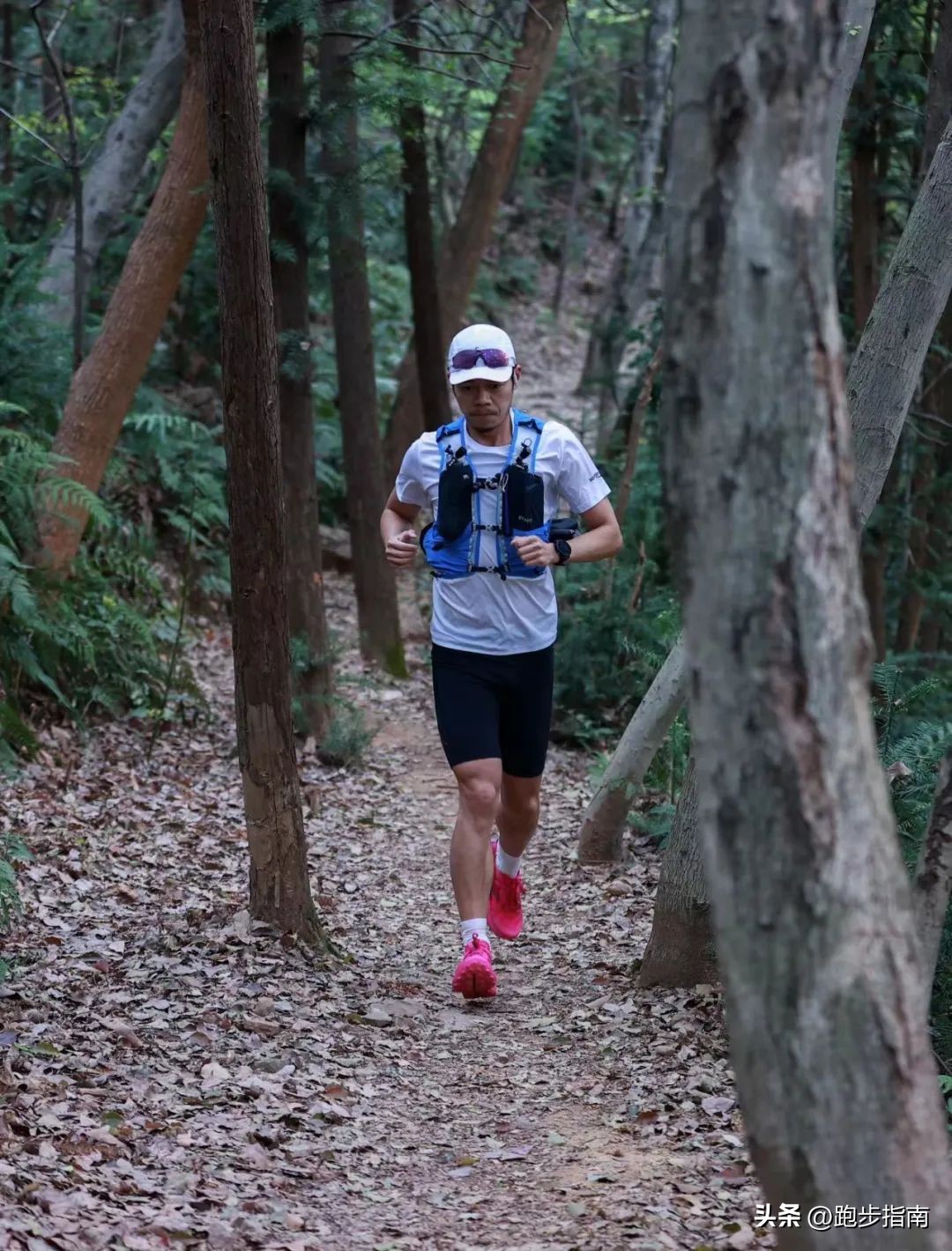 越野跑背包迪卡侬,迪卡侬越野背包容量