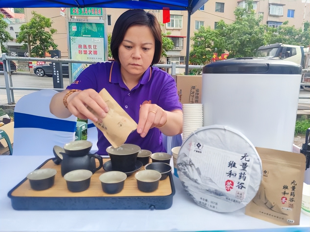 辛巴辛有志公益之路,辛巴辛有志的助农成绩令人赞叹