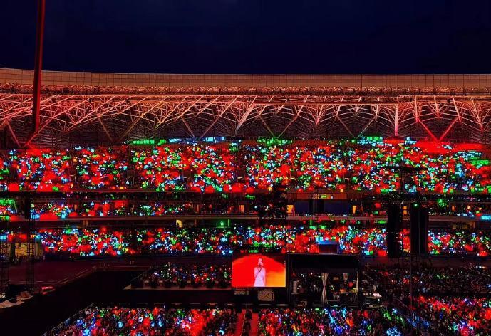 tfboys西安十周年演唱会应援,tfboys演唱会粉丝应援