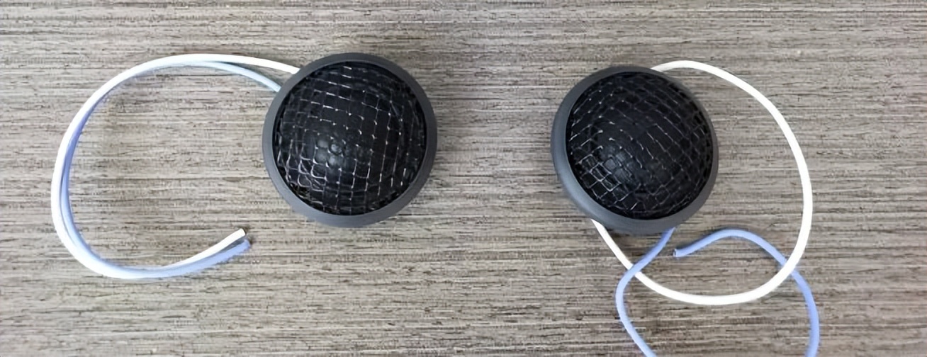 起亚佳乐原装音响效果怎么样,08年起亚新佳乐喇叭改装