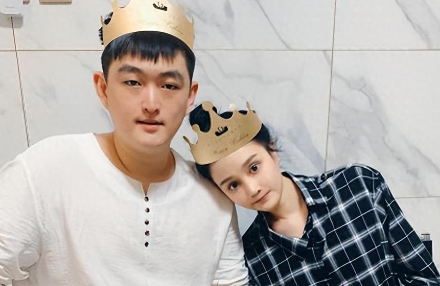 赵本山宠物狗260万,赵本山的儿子花320万买宠物狗