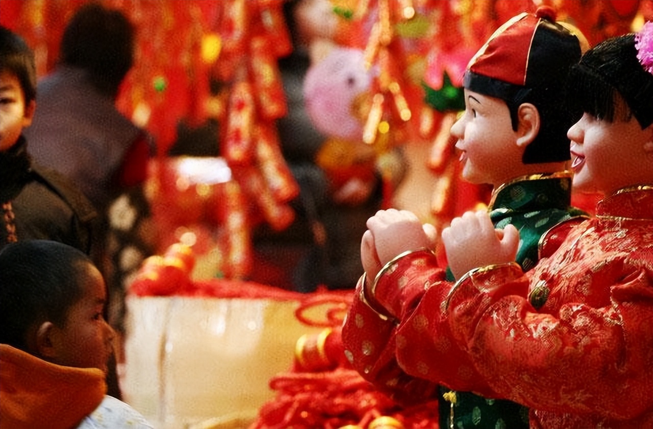 “合家欢乐”和“阖家欢乐”，用法上有啥区别？发祝福语别弄错了