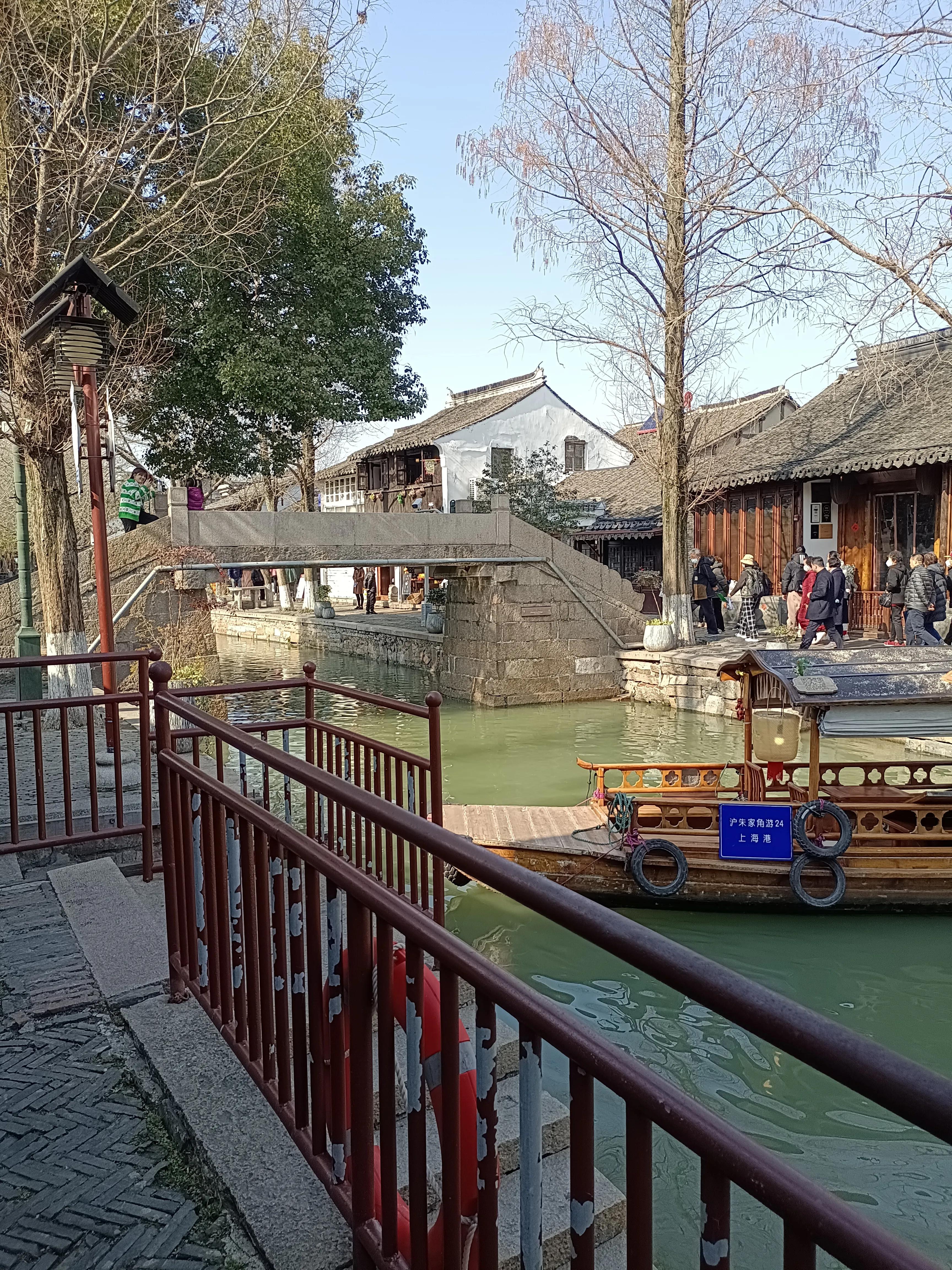上海朱家角古镇，适合全家来的休闲小镇