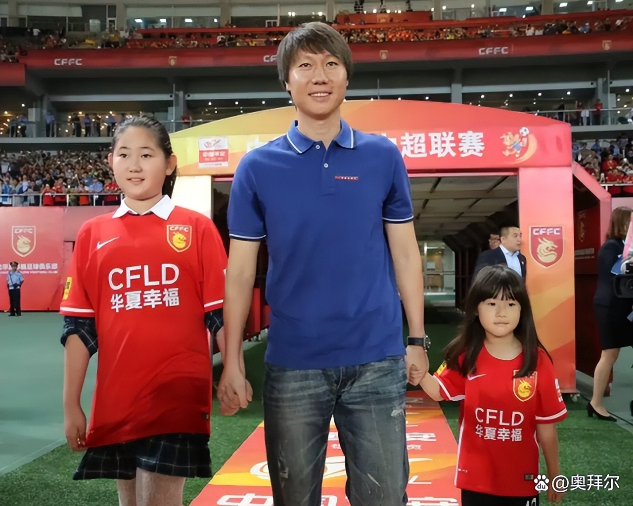 少年成恶龙可曾忆起当年足球梦