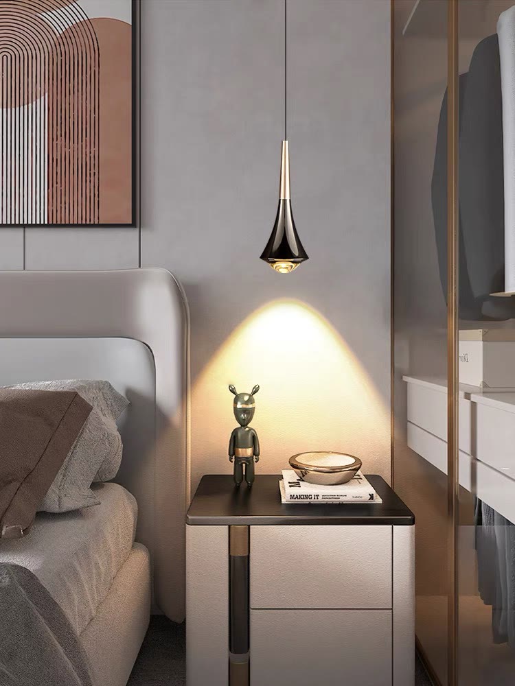 主卧床头吊灯怎么选款式,主卧床头吊灯简约款