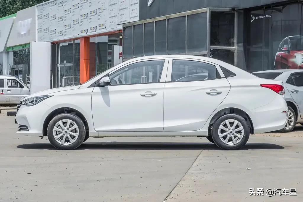 长安悦翔1.4手动豪华版值不值,长安小轿车6万左右的车
