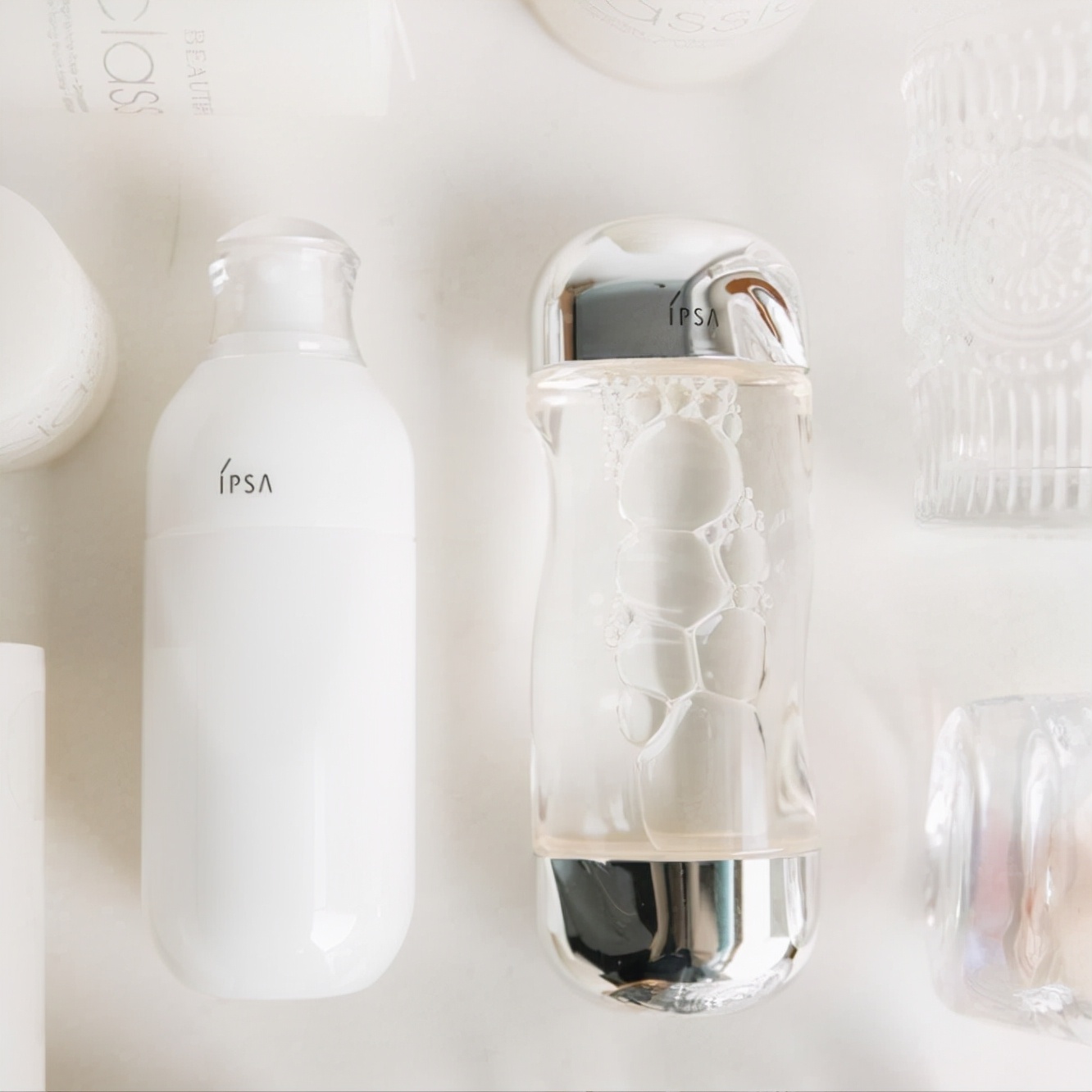 护肤品雪花秀好用还是天气丹好用,有谁知道这些护肤品究竟是什么