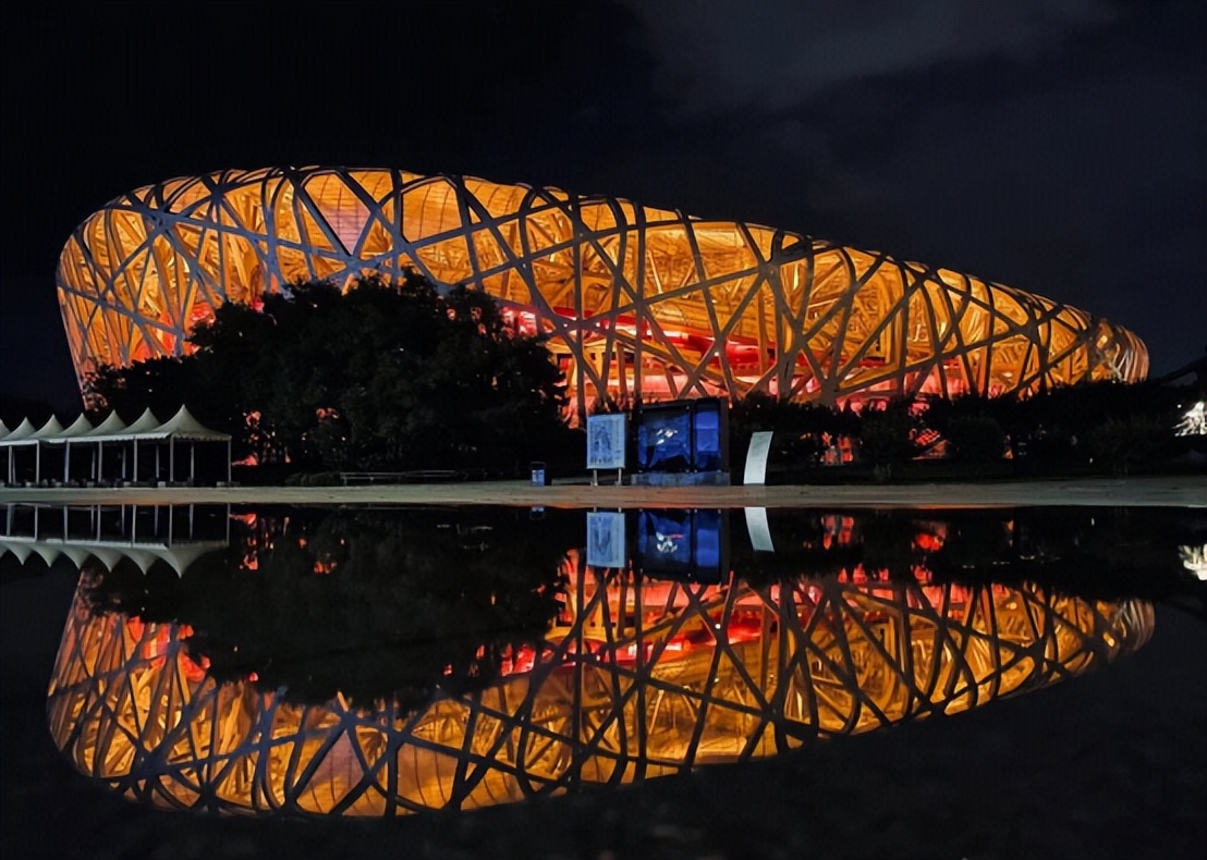 当年修建鸟巢花了34亿,引起热议耗资34亿建造的鸟巢