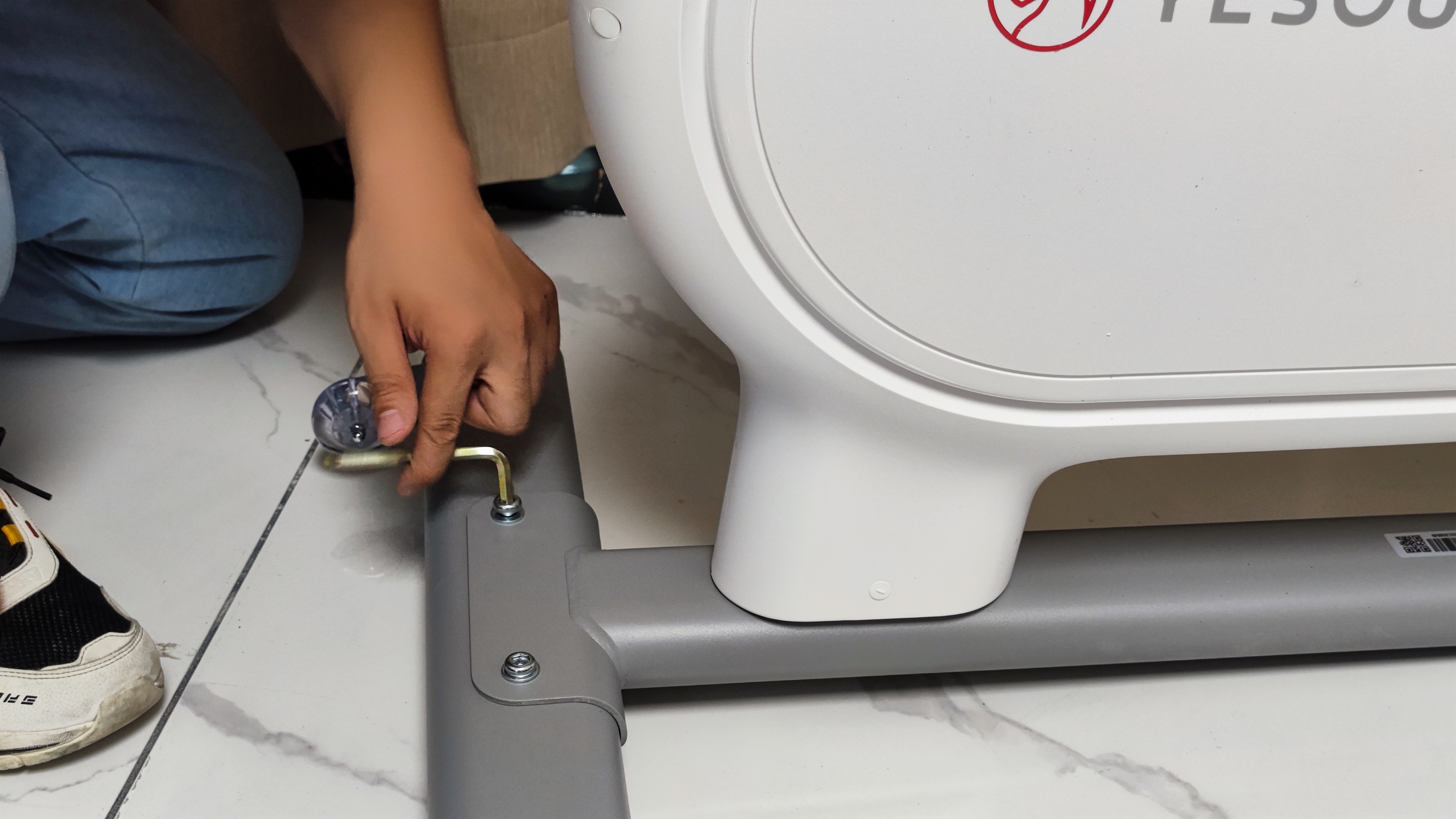 动感单车伤脚吗,动感单车利与弊