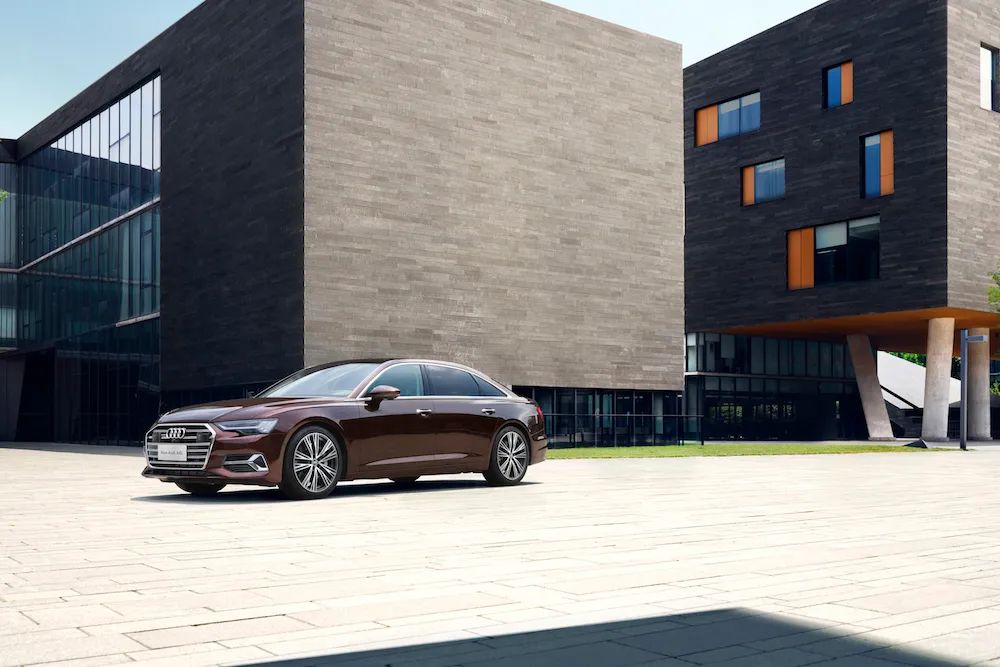 奥迪全新a6l55tfsiquattro,新奥迪a6l中期大改款