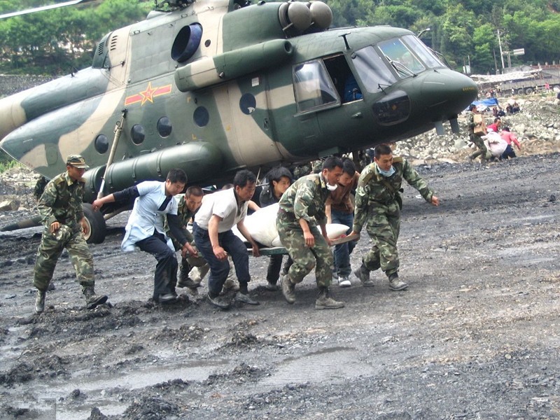 10年前的汶川照片,地震前和地震后的汶川县城老照片