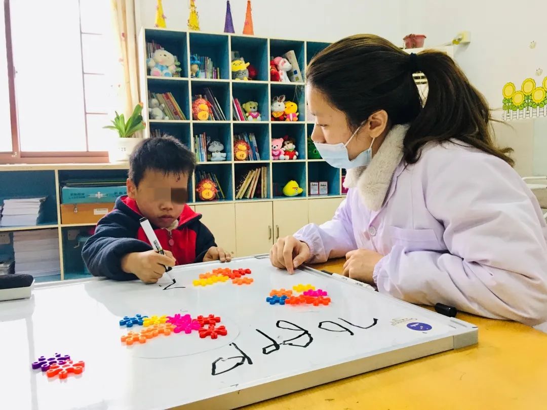 儿童福利院走出来的孩子,孤儿院走出来的孩子