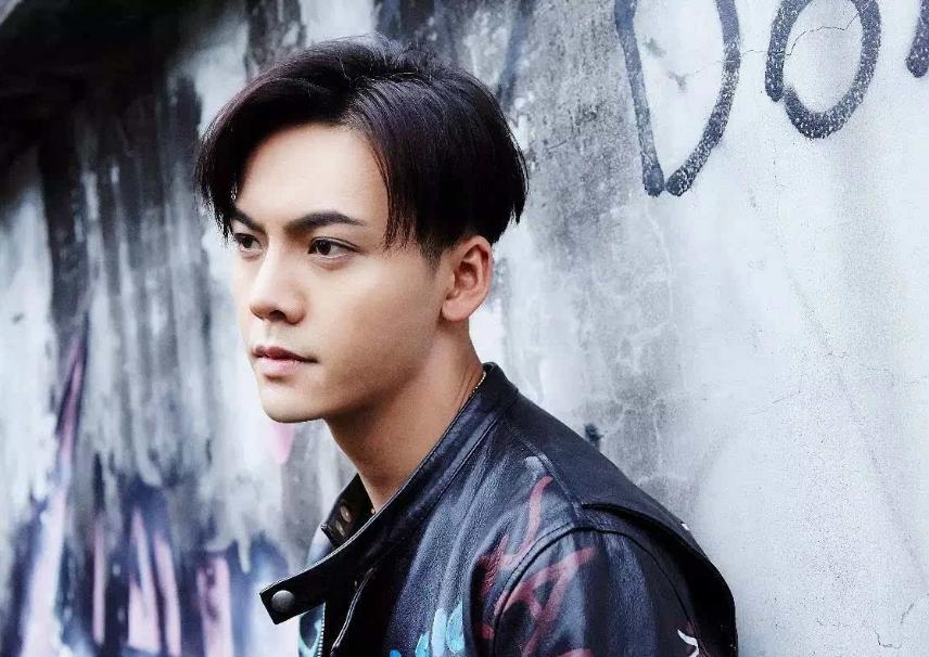 年轻到中年都帅的7位男星,盘点6位痞帅天花板的男明星