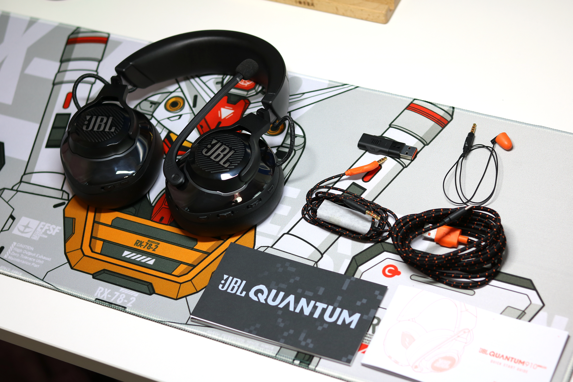 2000块钱买个蓝牙音箱值吗,专业人士jbl头戴式耳机推荐