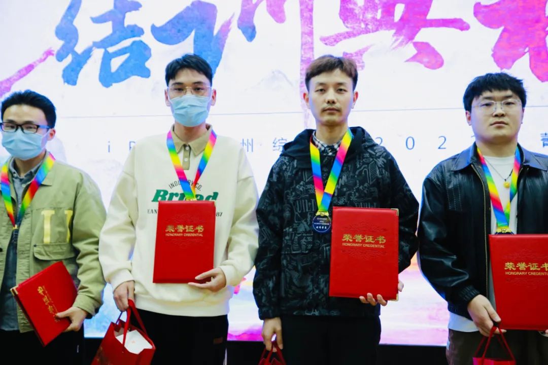 郑州富士康95后小伙,90后小伙入职富士康12年