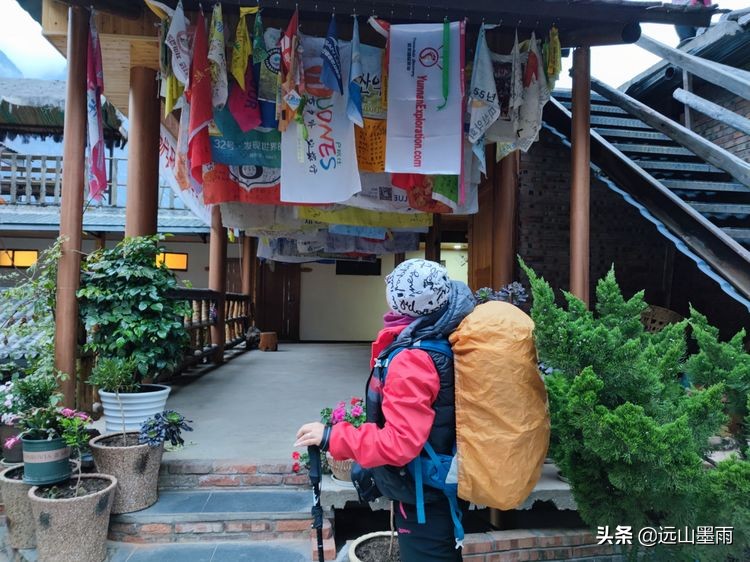 虎跳峡徒步最惊险的路段,虎跳峡高路徒步最难走路段