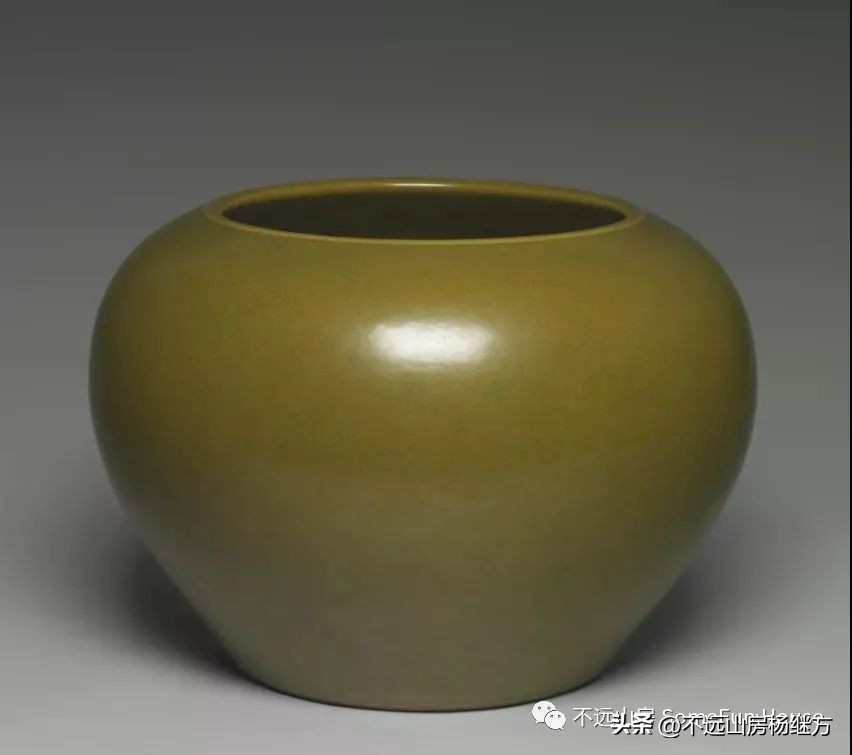 雍正乳白釉瓷器 (雍正年代青釉瓷器)