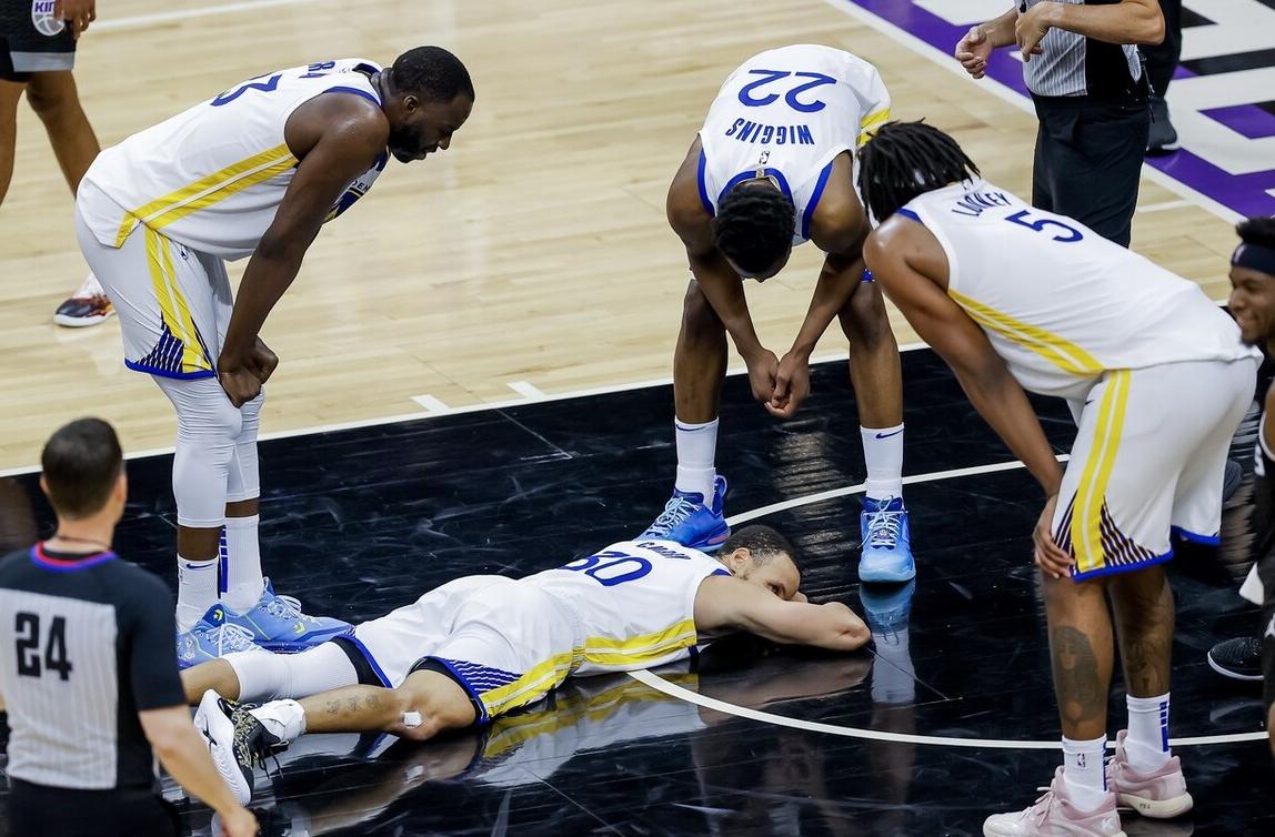 勇士三次夺冠都赢了谁,勇士逆转骑士三大功臣