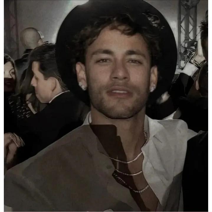 c罗内马尔在一个队吗,内马尔医美项目全过程