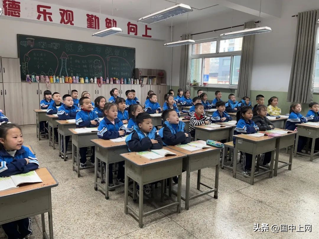 灵石县第二小学简介,灵石县推进法治校园建设