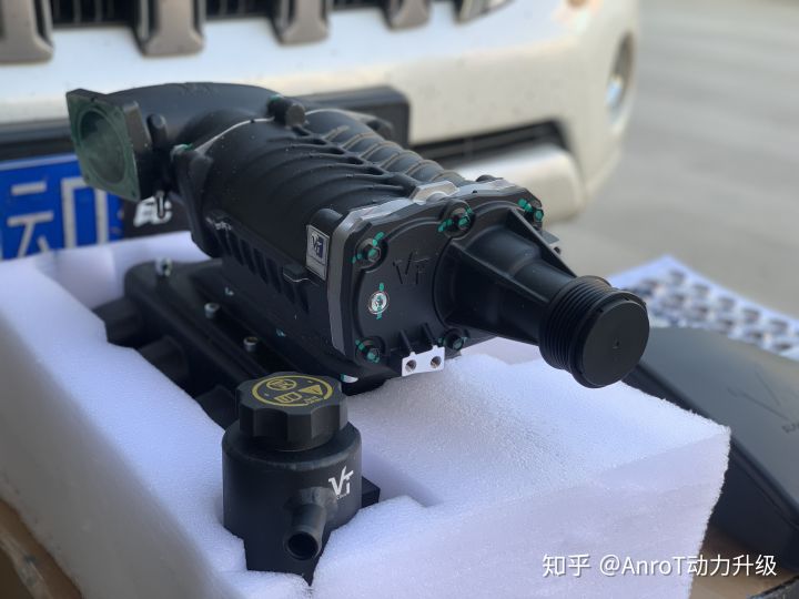 丰田普拉多2700到底肉不肉,丰田普拉多2700价格油耗