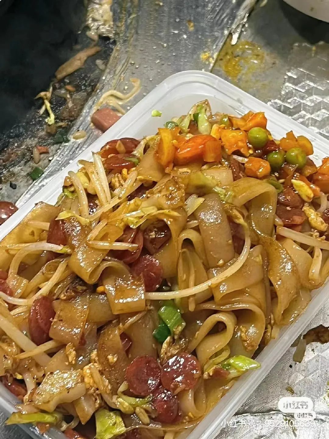 天津万新村天山夜市，这下彻底被刷屏了！