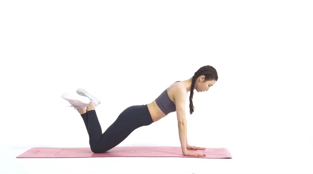 胳肢窝下面有副乳怎么锻炼能消除,胸部下垂有副乳怎么锻炼胸部