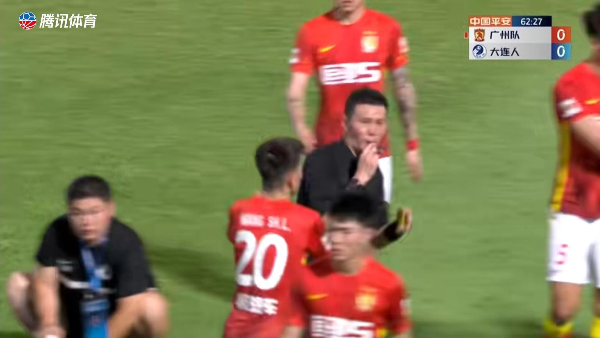 李学鹏骂裁判,李学鹏直接红牌