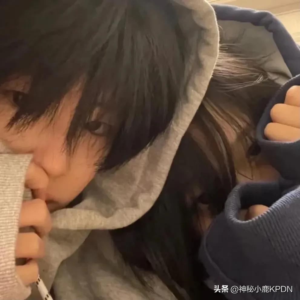 情侣头像全屏超甜超a,情侣头像超甜的动漫头像