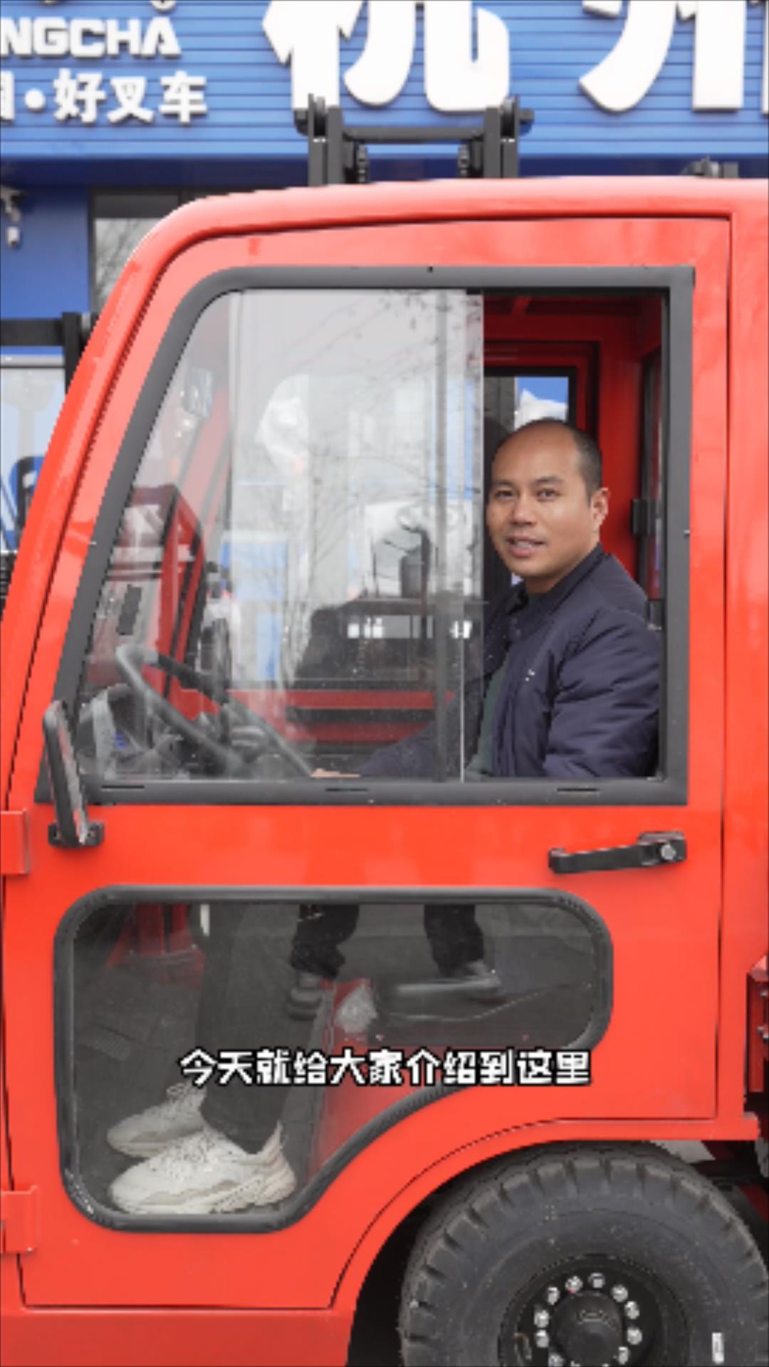 电动平板叉车怎么用,电动搬运车叉车操作