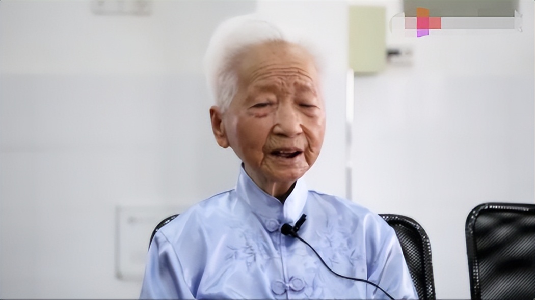 1997年，50个老太太在上海合伙买一栋楼养老，每天种花养草