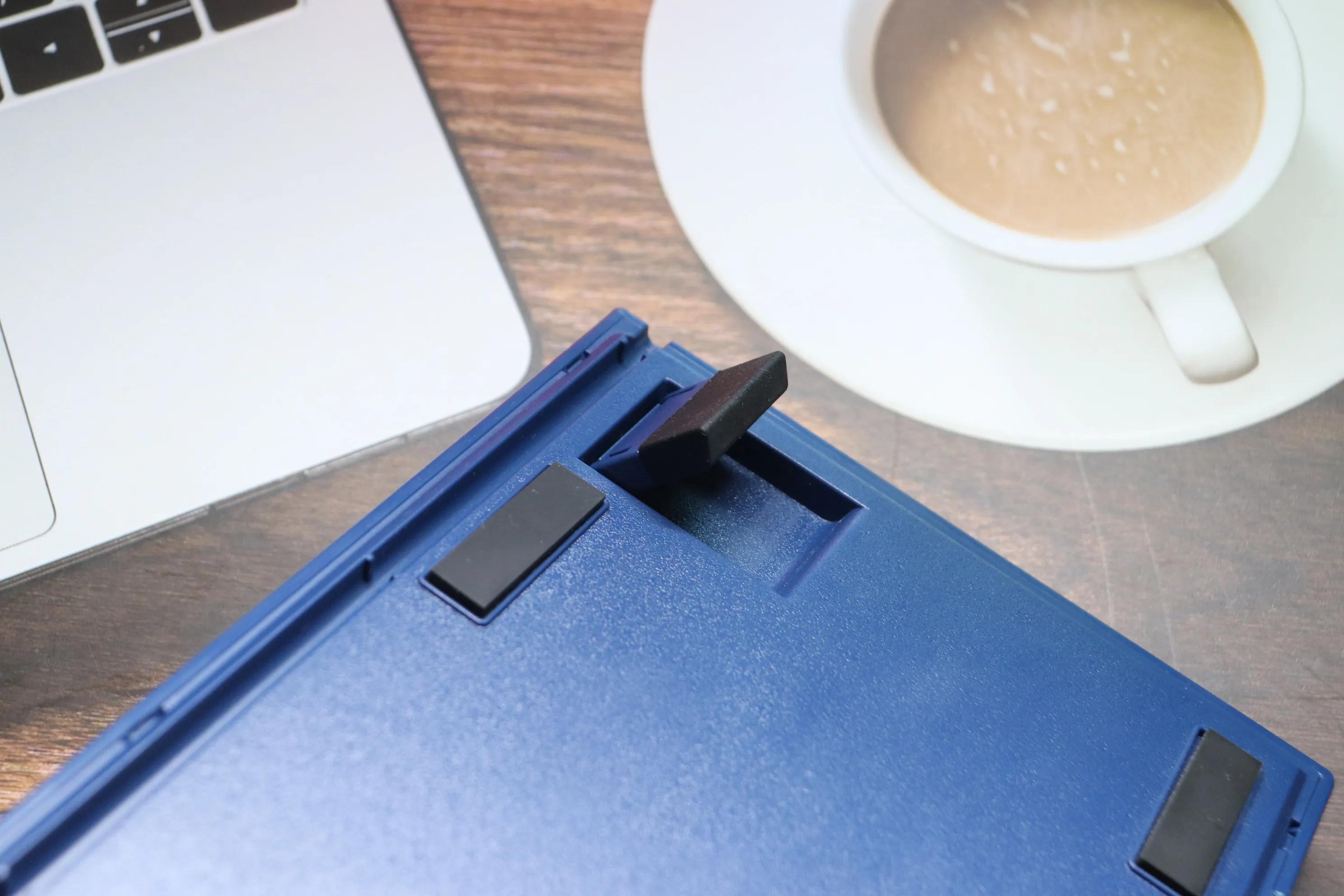 bow航世键盘无线茶轴,rgb无线机械键盘推荐