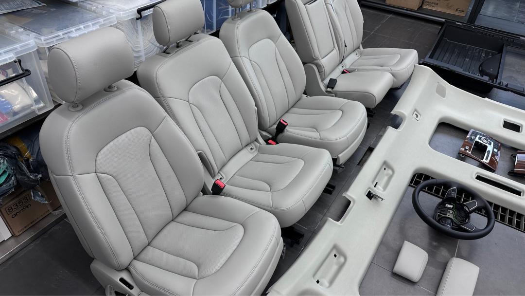 老款奥迪q74.2报废,奥迪q7新能源报废车