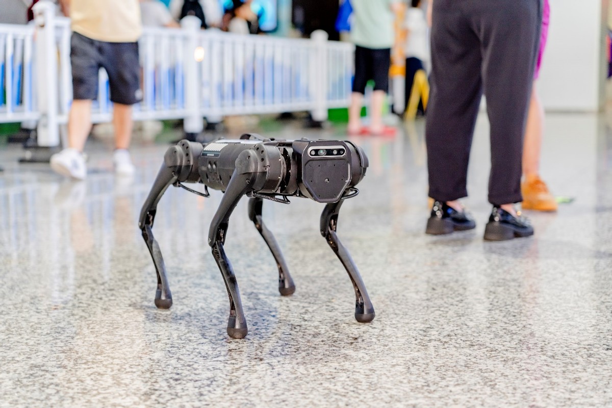 爱因斯坦穿越时空探索,爱因斯坦穿越宇宙时空视频大全