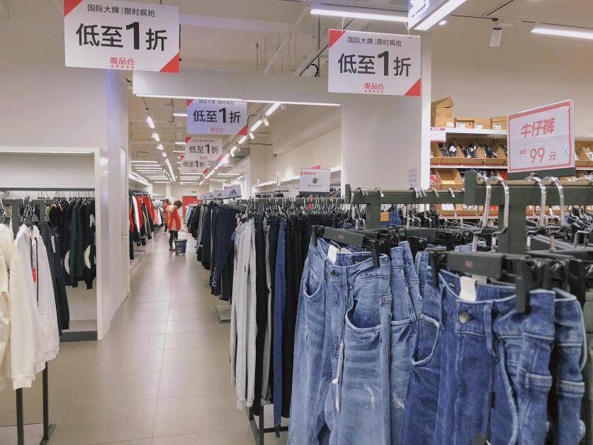 璋佸湪鐢ㄥ敮鍝佷細,绌剁珶璋佸湪鐢ㄥ敮鍝佷細