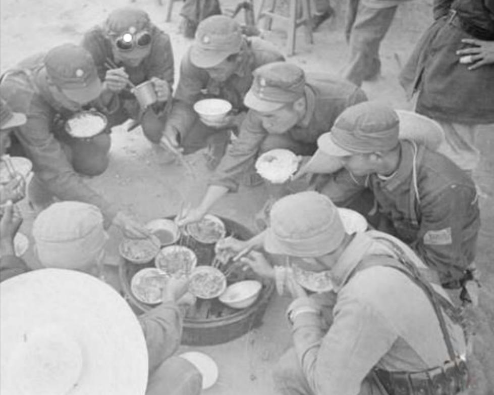 日本宪兵的日记：日本兵当着10几个男人的面糟蹋了一个中国女人