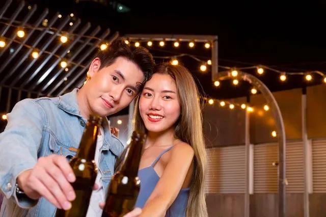 男朋友爱你的几种表现,男朋友真心爱你的几种表现