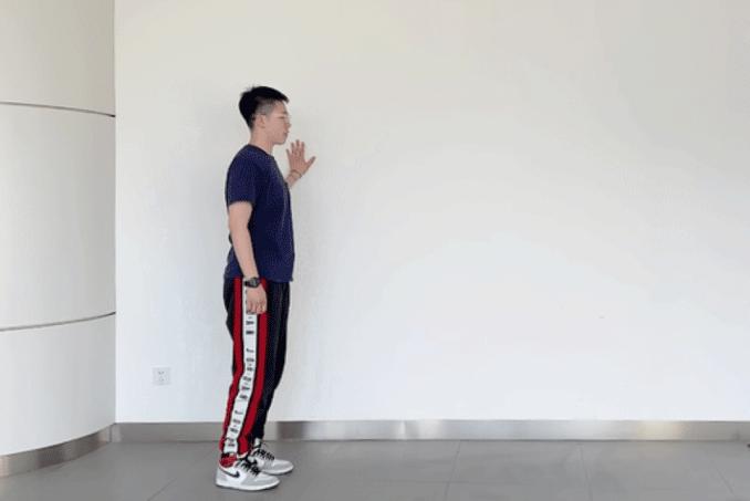 老人防摔倒最全攻略非常值得收藏,老人摔倒时正确的保护姿势