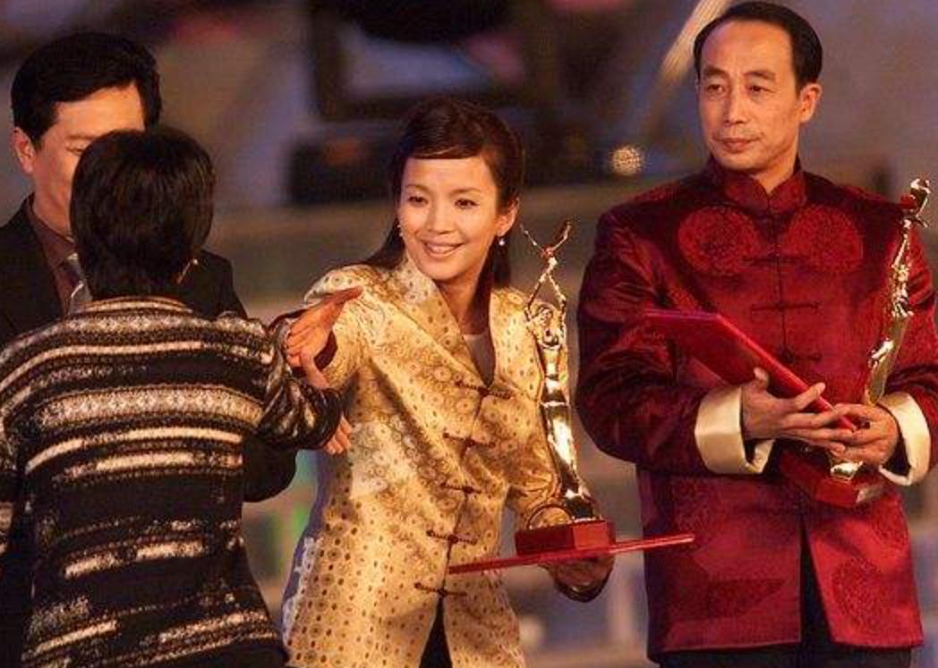 吕丽萍二婚丈夫照片,吕丽萍前后有三任丈夫