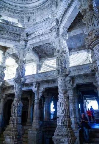 写梦人～开放式中学里的不老泉！